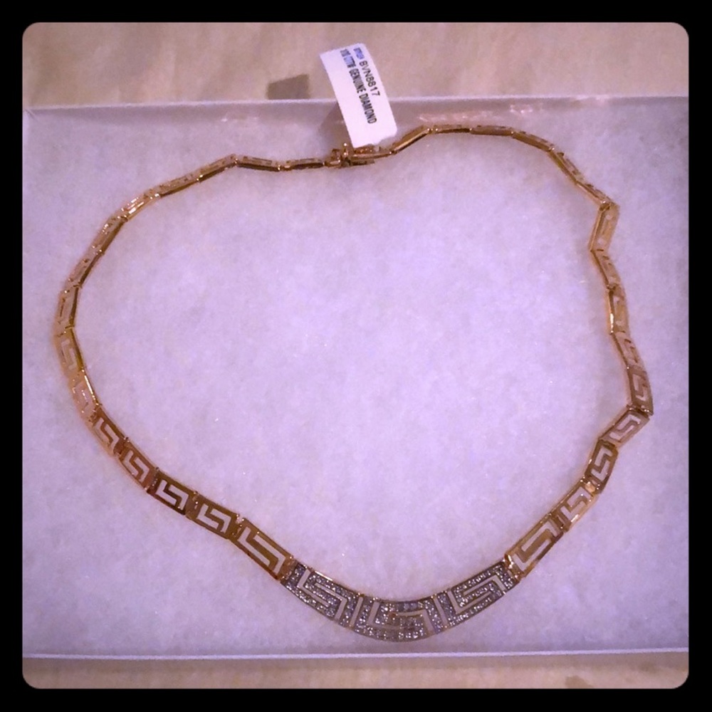 Diamond and gold necklace